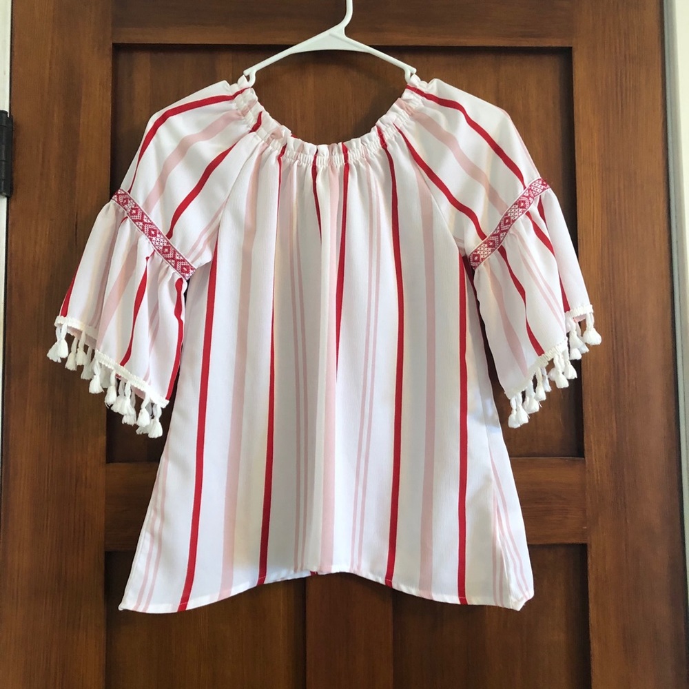 🌹Striped Top🌹 - Picture 2 of 4